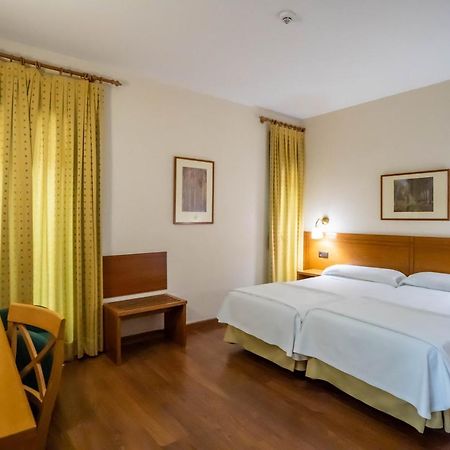 Hotel Yit Conquista De Toledo Exteriér fotografie