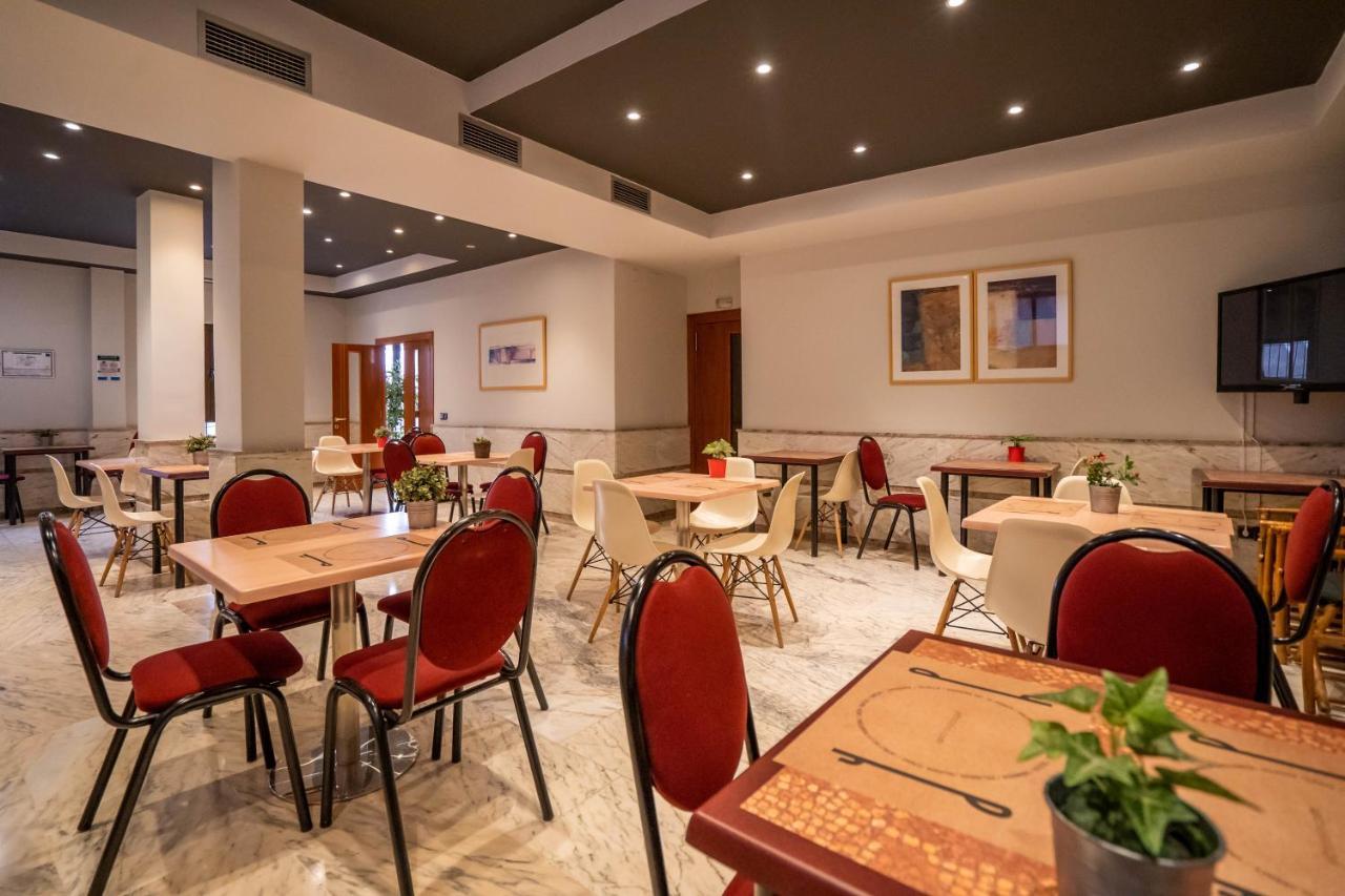 Hotel Yit Conquista De Toledo Exteriér fotografie
