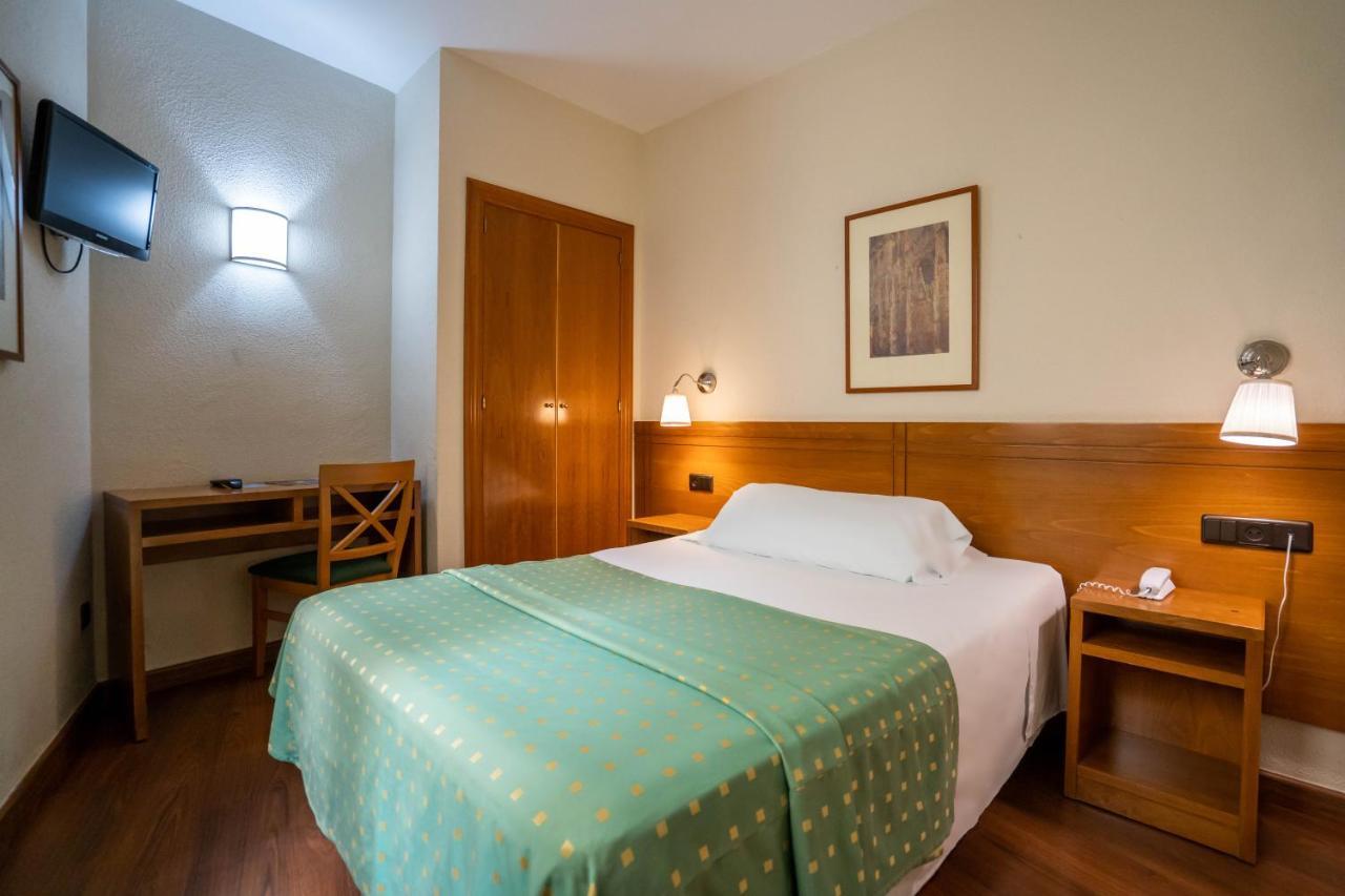 Hotel Yit Conquista De Toledo Exteriér fotografie