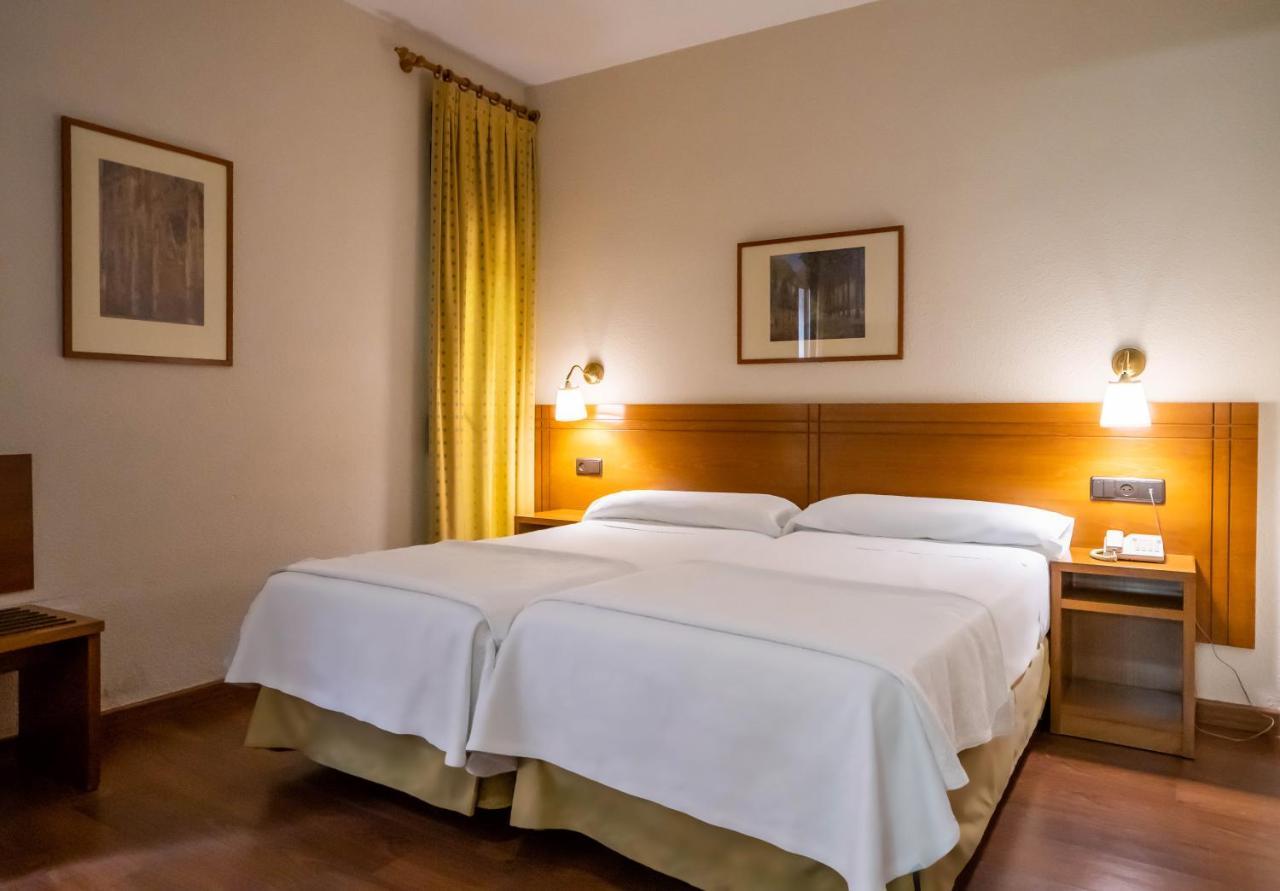 Hotel Yit Conquista De Toledo Exteriér fotografie