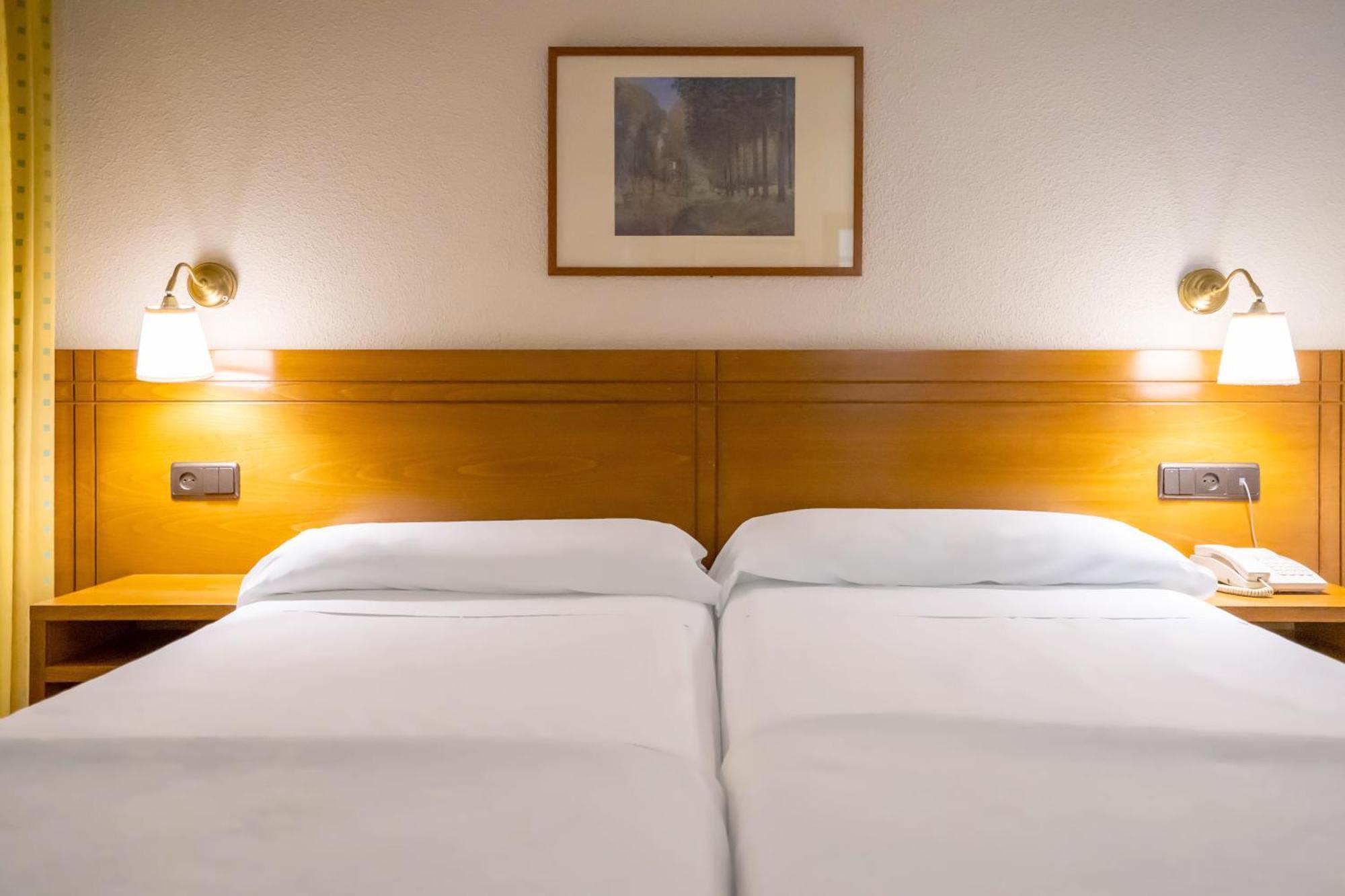 Hotel Yit Conquista De Toledo Exteriér fotografie