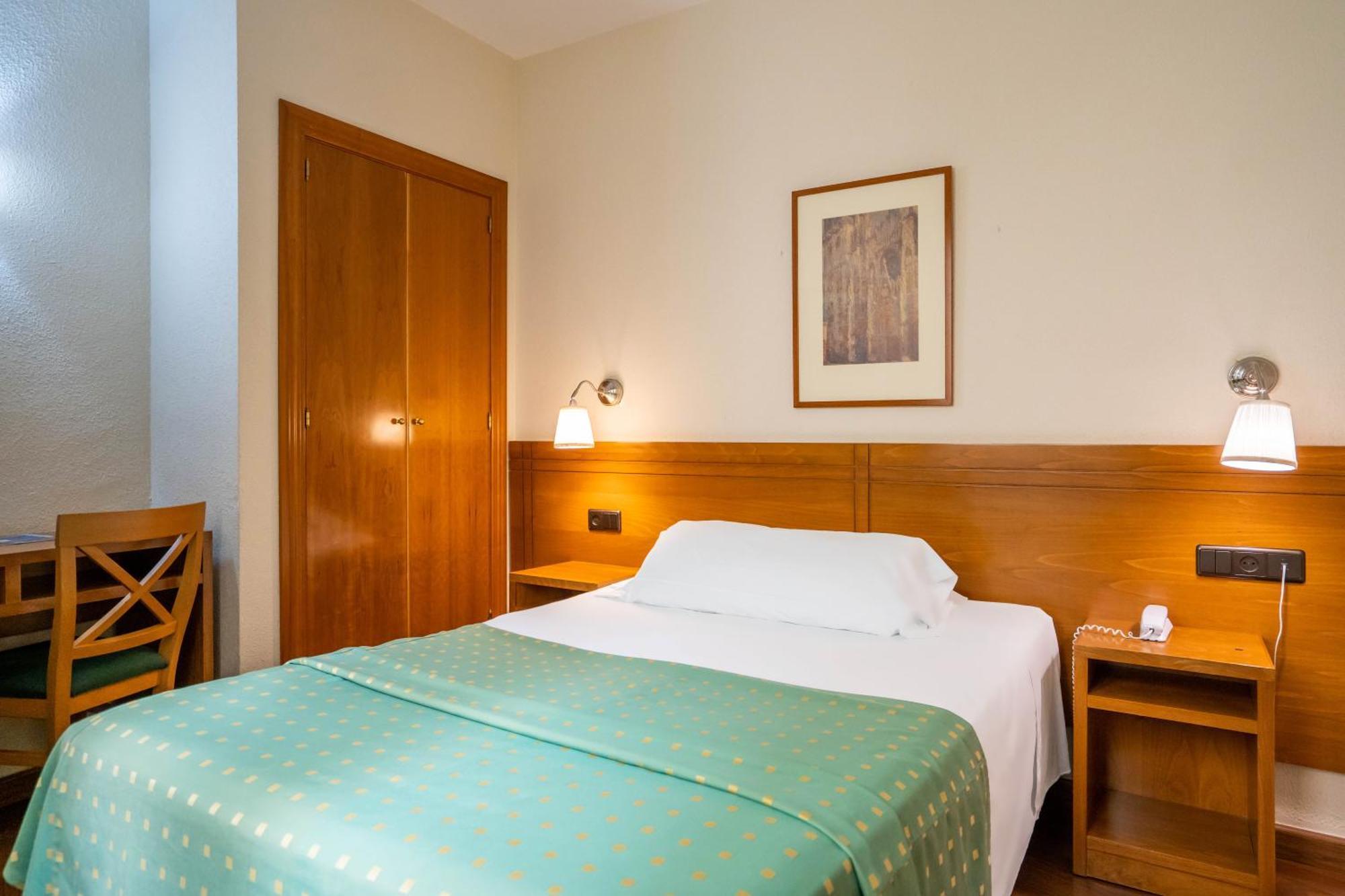 Hotel Yit Conquista De Toledo Exteriér fotografie