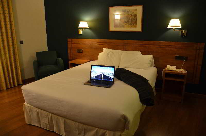 Hotel Yit Conquista De Toledo Exteriér fotografie
