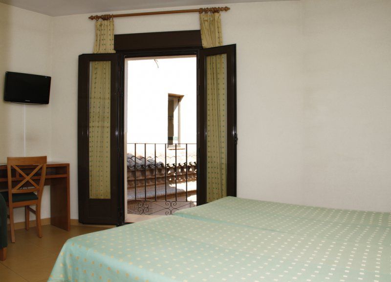 Hotel Yit Conquista De Toledo Pokoj fotografie